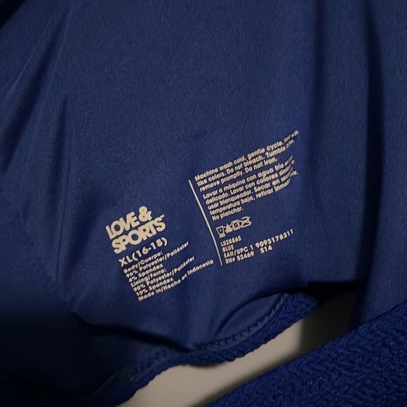 Love & Sports Swim Top 👙 - Picture 3 of 3